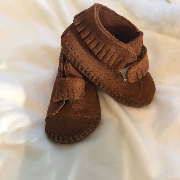 Minnetonka Riley bootie baby size 1 - Picture 1 of 4
